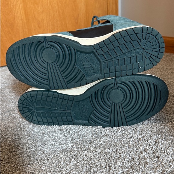 Men’s Nike Dunk High Retro PRM - Picture 7 of 8